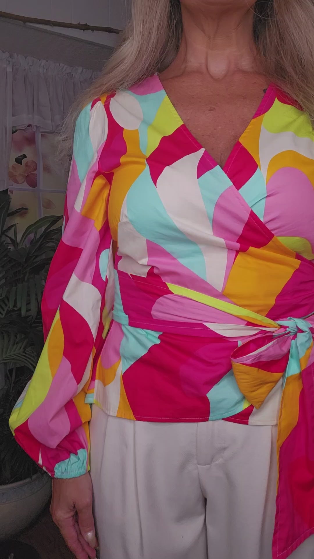 A Colorful True Wrap Long Sleeves Top